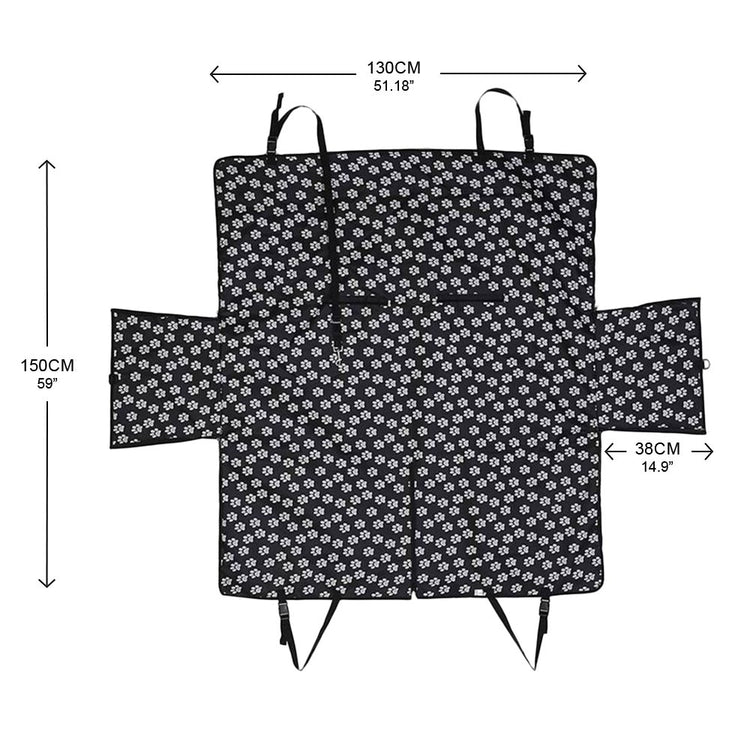 Medidas Da Capa Protetora do Banco Traseiro do Carro. Ela tem o formato de uma caixa retangular sem a parte de cima, as duas abas que protegem a frente do encosto do banco traseiro e as costas do encosto dos bancos dianteiros medem cada uma 128cm de comprimento e 50cm de altura, a aba do fundo, que fica sobre o assento do banco traseiro mede 128cm de comprimento e 44cm de largura, em prosseguimento ao fundo, tem as abas laterais de proteção às portas, que medem ambas 44cm de largura por 38cm de altura.