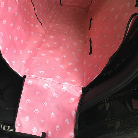 Capa De Proteção Para Carro Protect Pet, Cor Rosa Com Patinhas Brancas, Instalada No Banco Traseiro do Carro - Loja Shop Bem